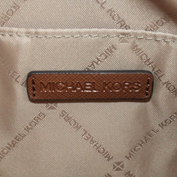 NWT Michael Kors Jet Set Large East West Zip Chain Logo Crossbody Bag in Vanilla - Picture 9 of 10